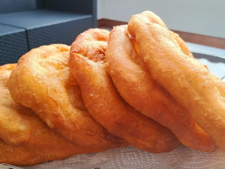 Ez a retro lángos annyira isteni, hogy még a nagymamám is elkérte ezt a receptet