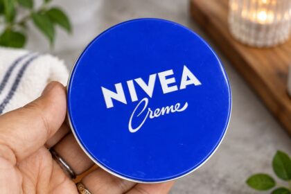 Bőrgyógyász árulta el, hogy mire jó valójában a klasszikus kék tégelyes Nivea