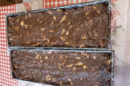 Ez a kekszes őzgerinc formás süti minden buli sztárja