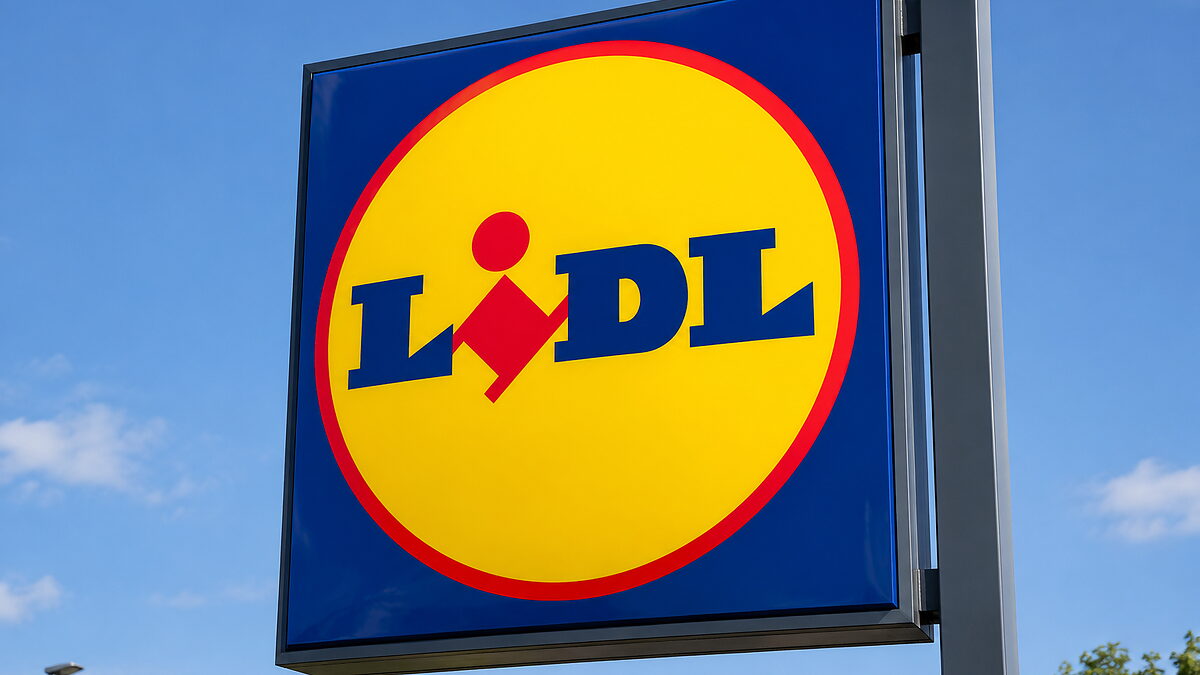 Egyszerre porszívóz, felmos és szárít a Lidl padlótisztítója, online már el is fogyott