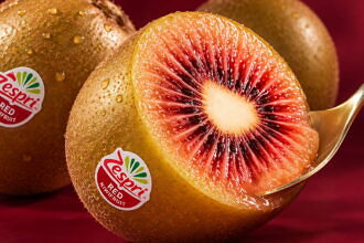 Megjelent az első piros húsú kiwi az európai boltokban, Belgium kapta elsőként